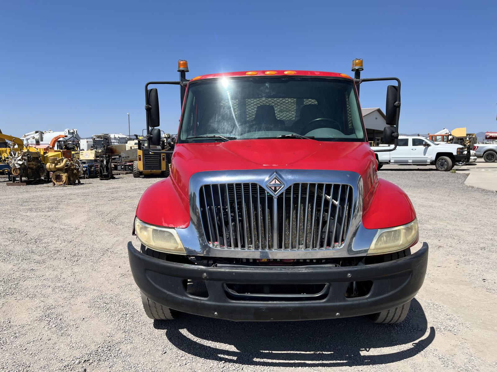 CAMION DE SERVICIO INTERNATIONAL 4300